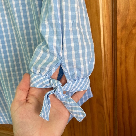 Women’s size medium Crown and Ivy blue and white checked 3/4 length sleeve top - Picture 3 of 5